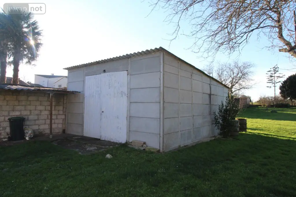 Maison a vendre Saintes 17100 Charente-Maritime 17 135 m2 6 pièces 344000 euros 17111-631 040