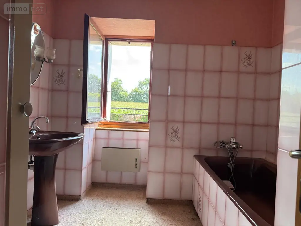 Maison a vendre Pont-Melvez 22390 Côtes-d'Armor 22 196 m2 206760 euros 22064-1387 018
