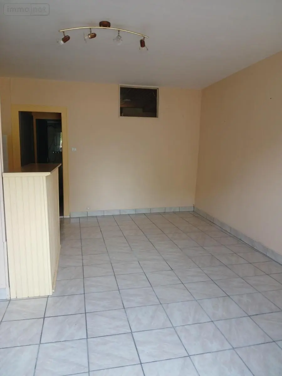Location appartement Saint-Sauveur-le-Vicomte 50390 Manche 50 38 m2 2 pièces 357 euros 50061-L199 002