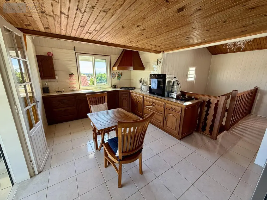 Maison a vendre Saint-Benoît 97470 La Réunion 974 260 m2 7 pièces 356300 euros 97409-294 007