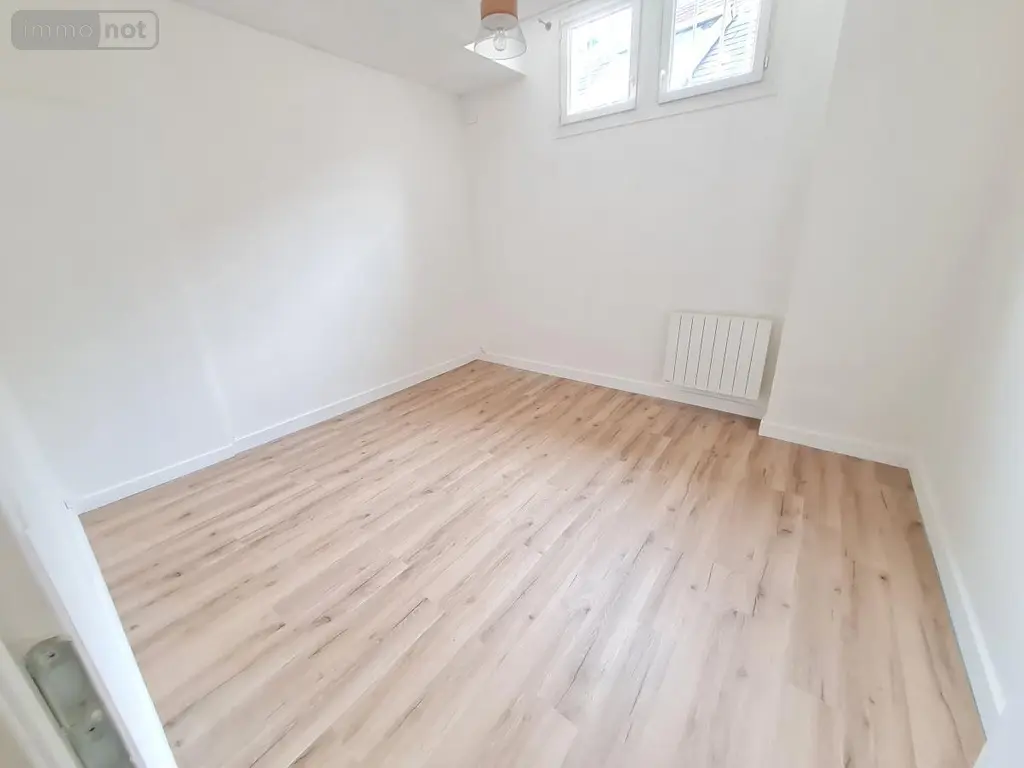Location appartement Montoire-sur-le-Loir 41800 Loir-et-Cher 41 68 m2 3 pièces 620 euros 41059-L255 009