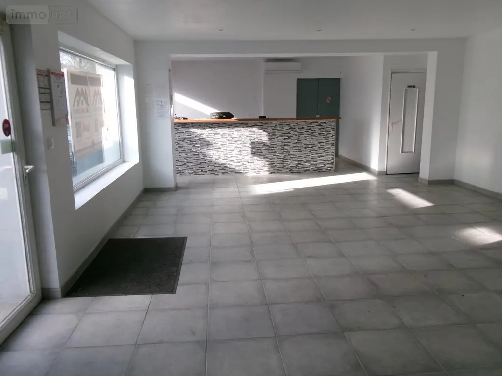 Location fonds et murs commerciaux Haillicourt 62940 Pas-de-Calais 62 151 m2 1000 euros 62023-L1420 004