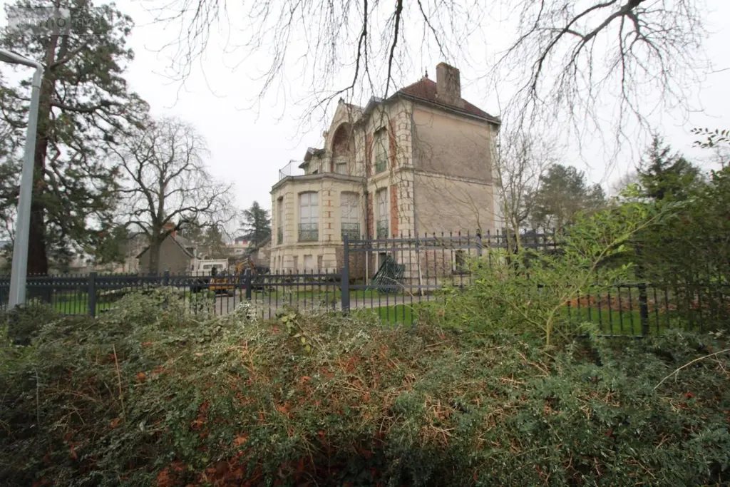 Maison a vendre Angers 49100 Maine-et-Loire 49 250 m2 9 pièces 550200 euros 49009-1424 007