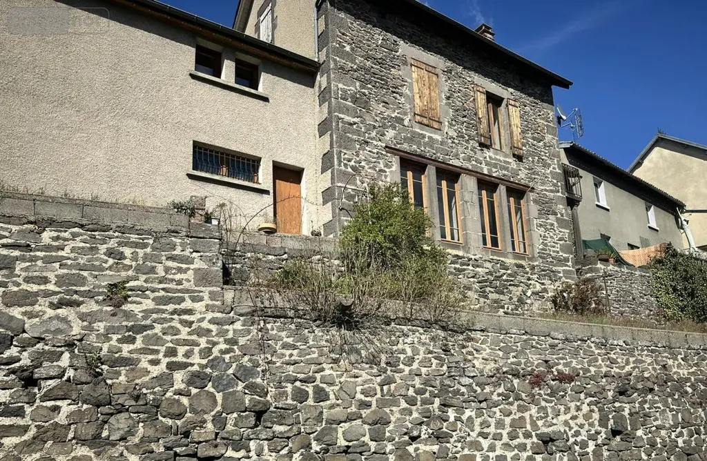 Maison a vendre Saint-Flour 15100 Cantal 15 108 m2 127200 euros 15046-74 013