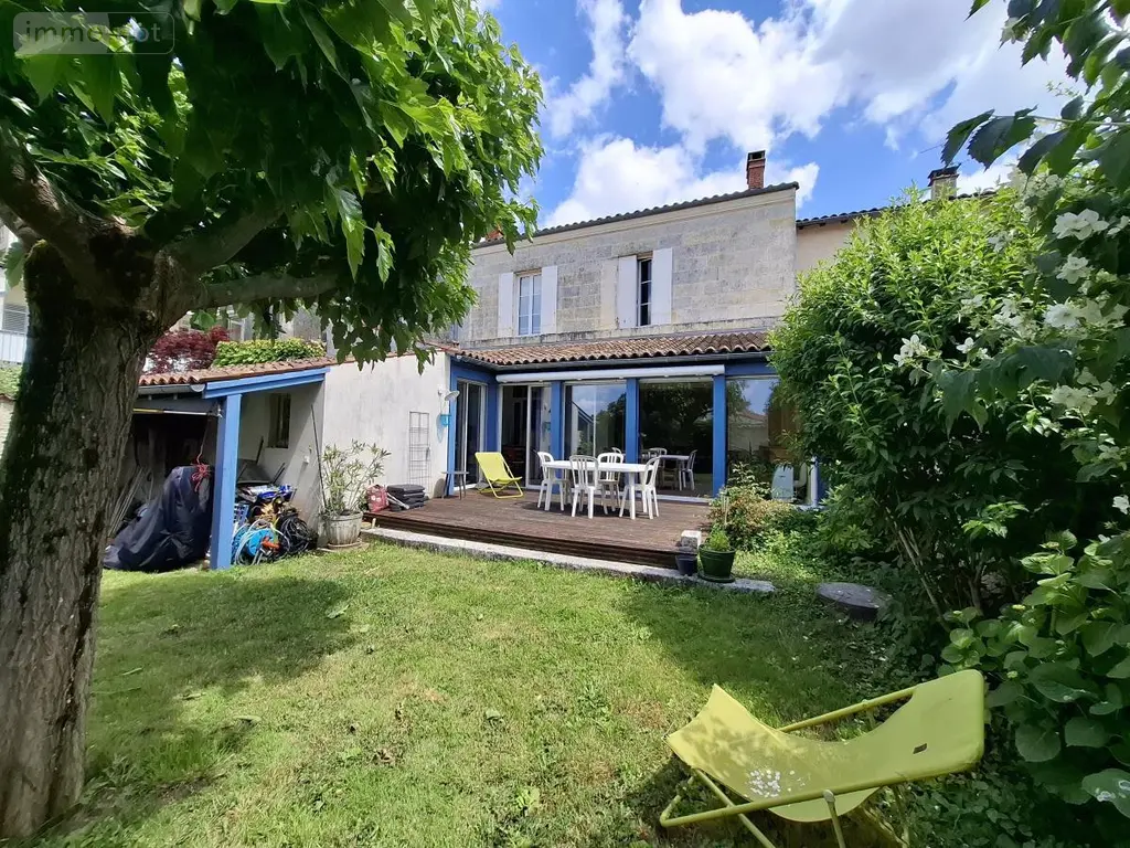 Maison a vendre Saintes 17100 Charente-Maritime 17 156 m2 6 pièces 475000 euros 17111-660 002