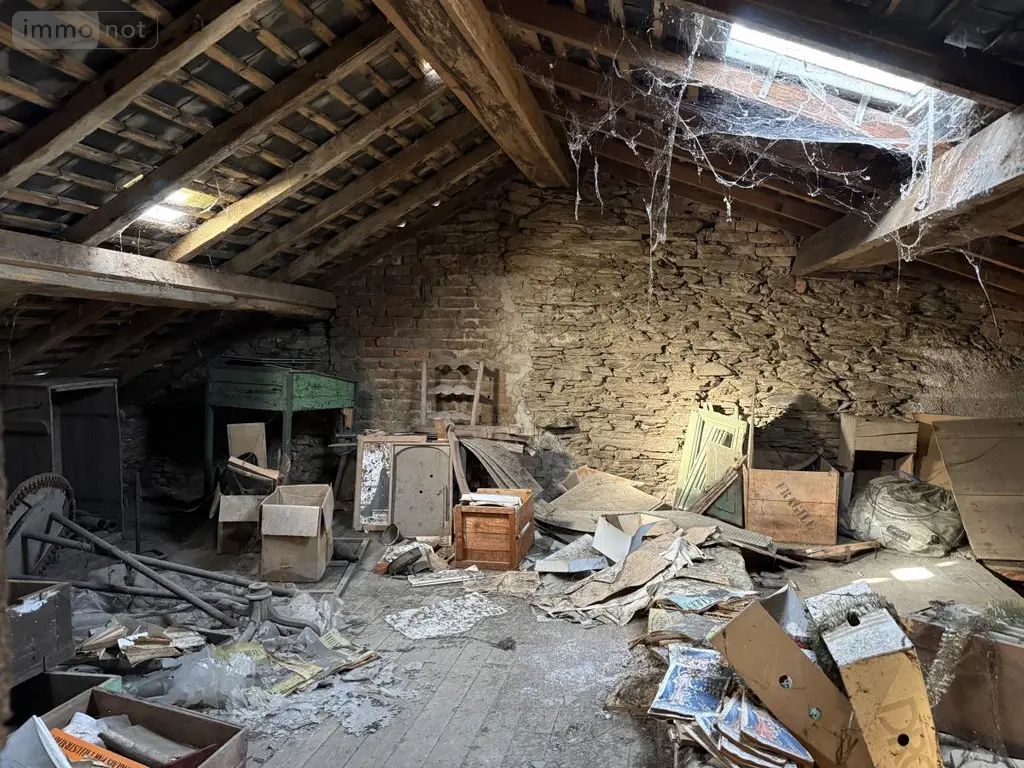 Immeuble de rapport a vendre Le May-sur-Èvre 49122 Maine-et-Loire 49 250 m2 83840 euros 49058-1566 013
