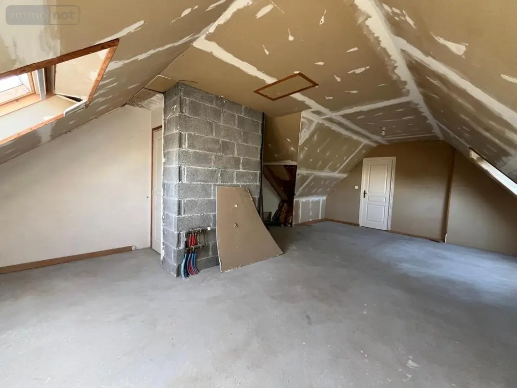 Maison a vendre Callac 22160 Côtes-d'Armor 22 130 m2 5 pièces 231000 euros 29066-3825 019