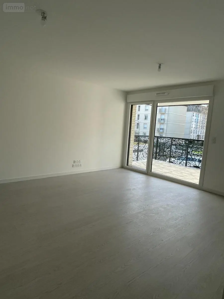 Location appartement Saint-Malo 35400 Ille-et-Vilaine 35 60 m2 3 pièces 758 euros 35104-L138 008