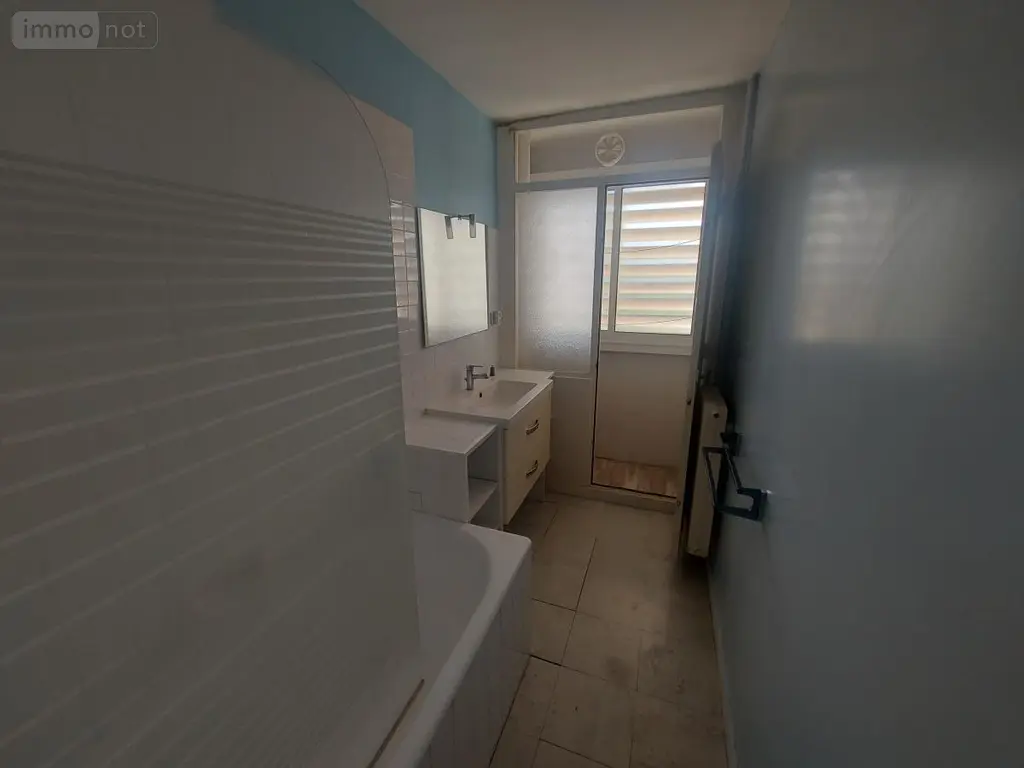 Appartement a vendre Lanester 56600 Morbihan 56 75 m2 4 pièces 156840 euros 56040-685 008