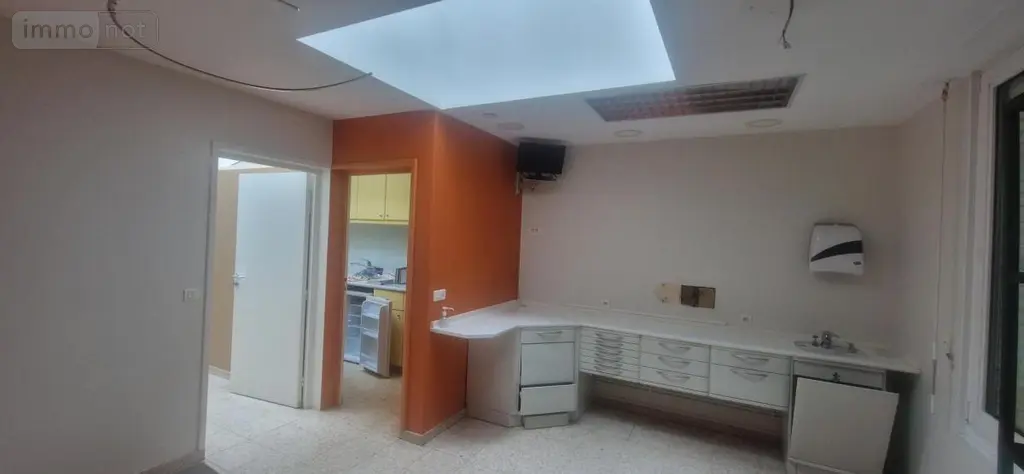 Location fonds et murs commerciaux Wavrin 59136 Nord 59 84 m2 3 pièces 780 euros 59032-L230 002