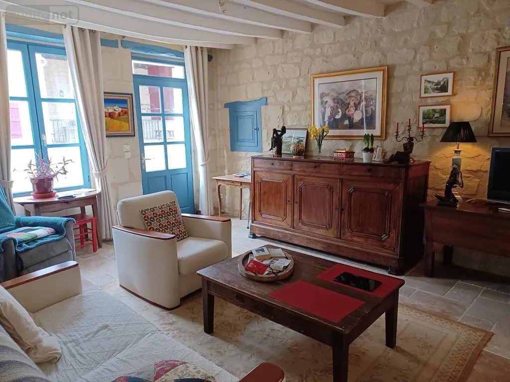 Maison a vendre Chinon 37500 Indre-et-Loire 37 250 m2 472250 euros 37094-24 007