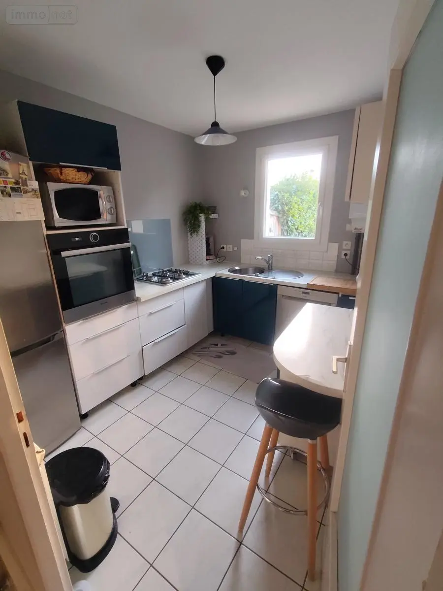 Location appartement Bourg-en-Bresse 01000 Ain 01 83 m2 886 euros 01083-L172 002