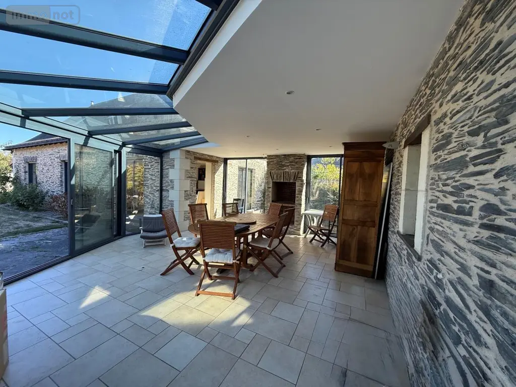 Maison a vendre Saint-Barthélemy-d'Anjou 49124 Maine-et-Loire 49 238 m2 9 pièces 840496 euros 49012-2124 004