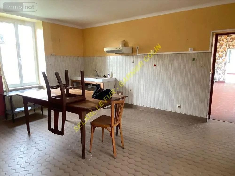 Immeuble de rapport a vendre Audierne 29770 Finistère 29 210 m2 258875 euros 29021-2070 009