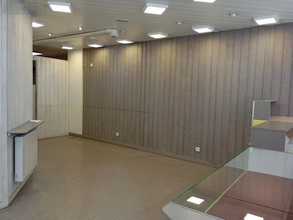 Location fonds et murs commerciaux Bourg-en-Bresse 01000 Ain 01 58 m2 741 euros 01083-L154 002