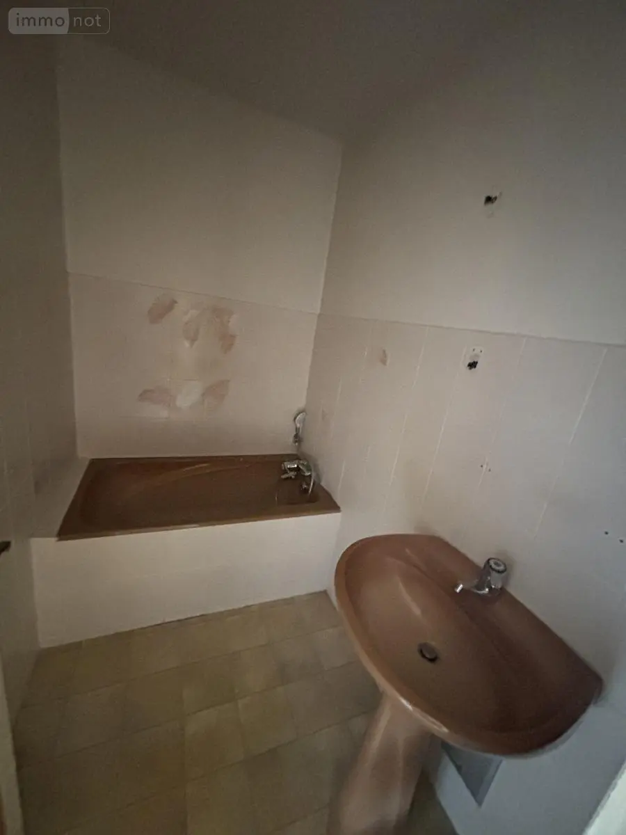 Appartement a vendre Chambéry 73000 Savoie 73 68 m2 3 pièces 157000 euros 73006-296 012