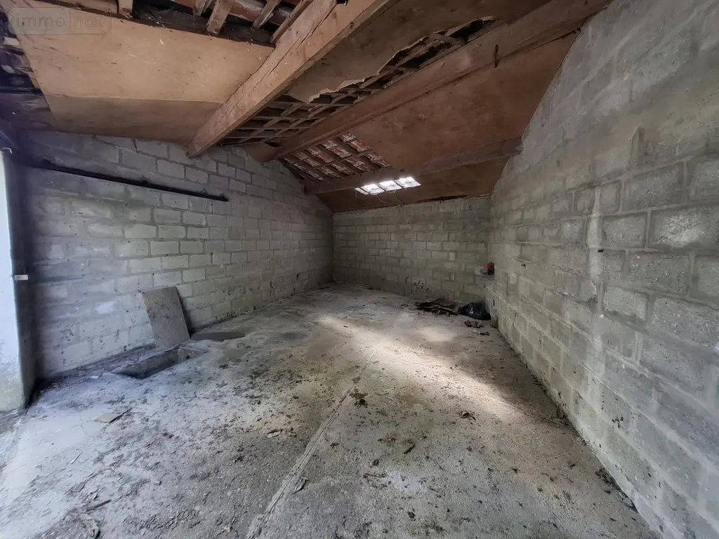 Garage et parking a vendre Saintes 17100 Charente-Maritime 17 49 m2 40000 euros 17111-766 009
