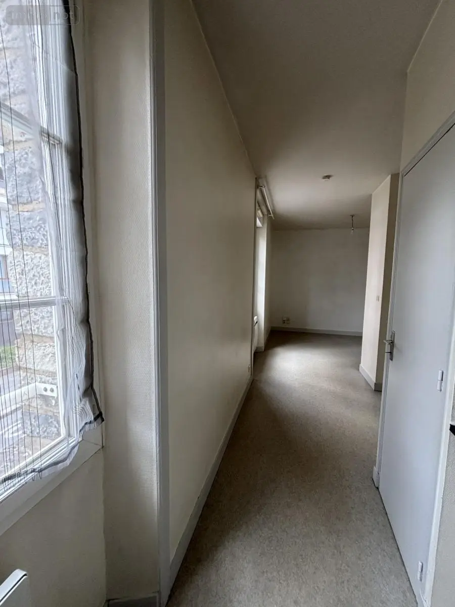 Location appartement Rennes 35200 Ille-et-Vilaine 35 24 m2 1 pièce 420 euros 35018-L1311 010