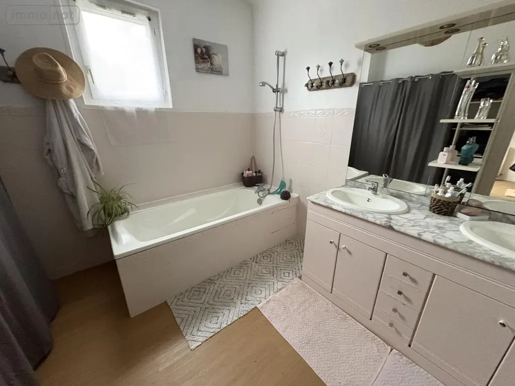 Maison a vendre Cherbourg-en-Cotentin 50460 Manche 50 132 m2 7 pièces 366800 euros 50108-4827 009
