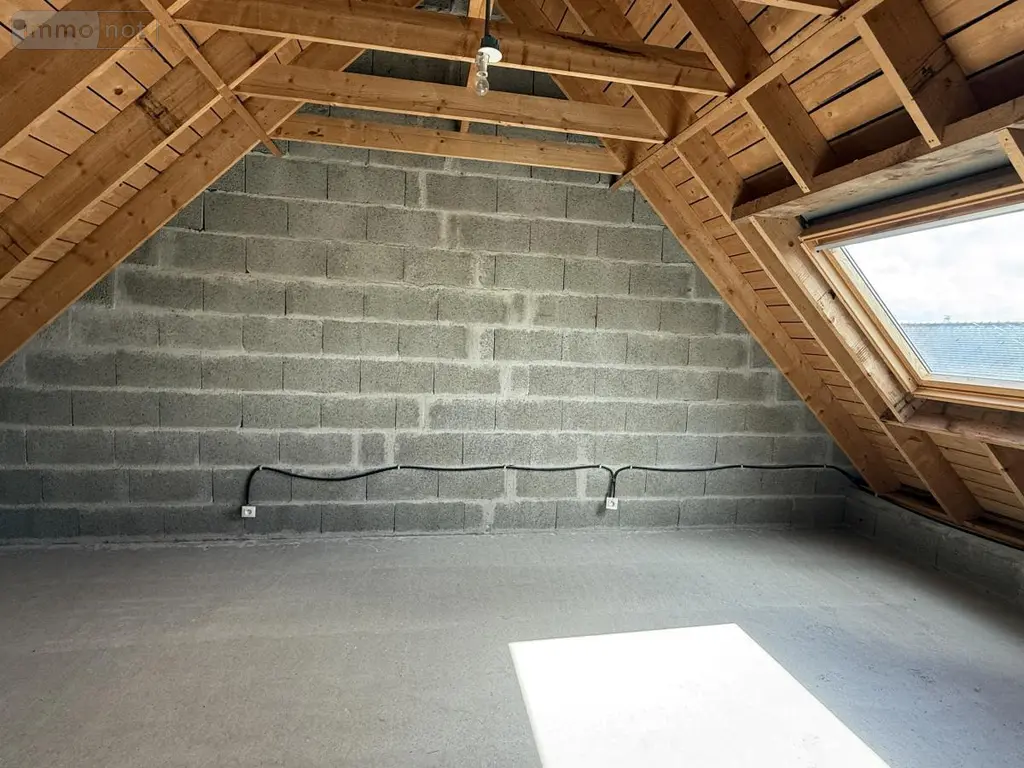 Maison a vendre Plounéventer 29400 Finistère 29 102 m2 274450 euros 29038-1702 012