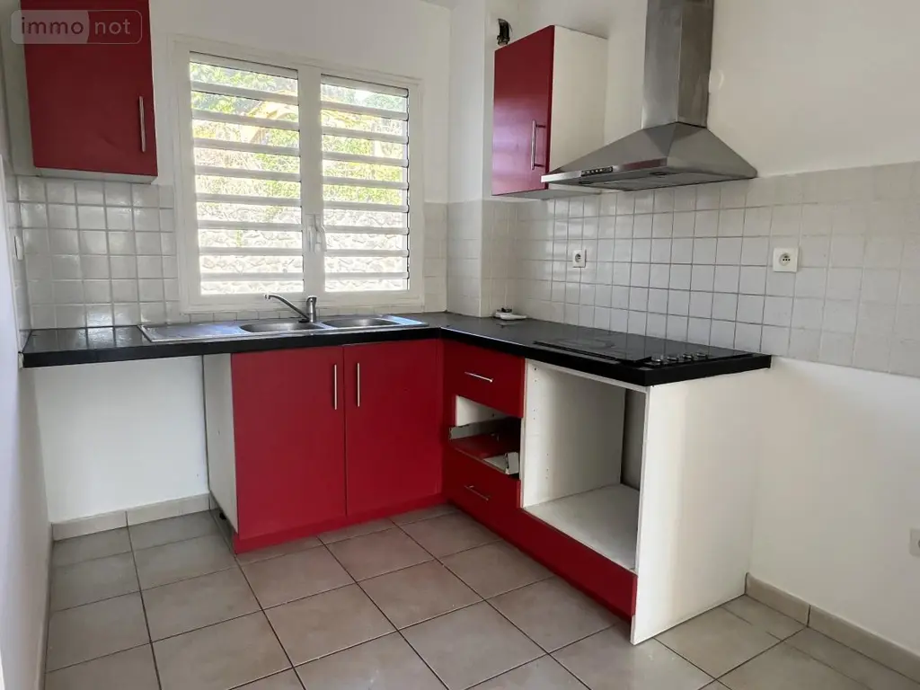 Appartement a vendre Saint-Pierre 97410 La Réunion 974 65 m2 3 pièces 300550 euros 97411-335 003