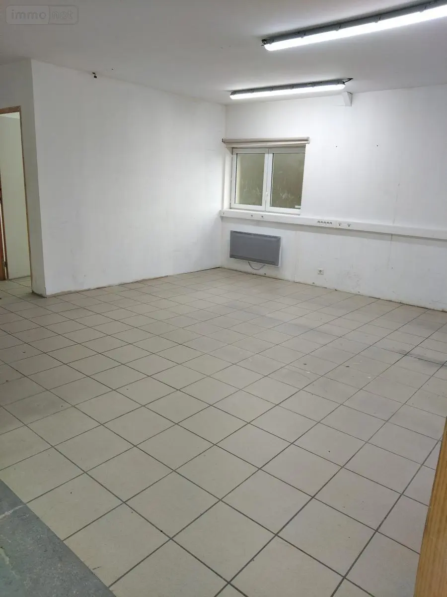 Fonds et murs commerciaux a vendre Montbizot 72380 Sarthe 72 338 m2 187920 euros 72125-47 005