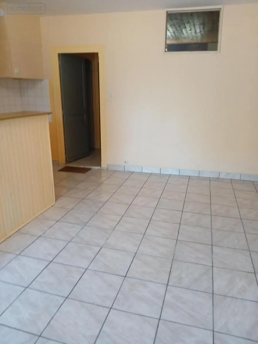 Location appartement Saint-Sauveur-le-Vicomte 50390 Manche 50 38 m2 2 pièces 357 euros 50061-L199 007