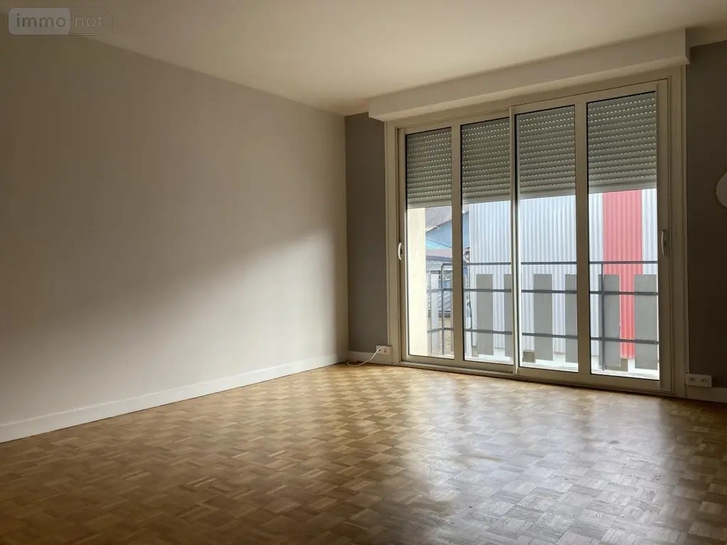 Appartement a vendre Laval 53000 Mayenne 53 68 m2 3 pièces 167680 euros 53007-2211 001