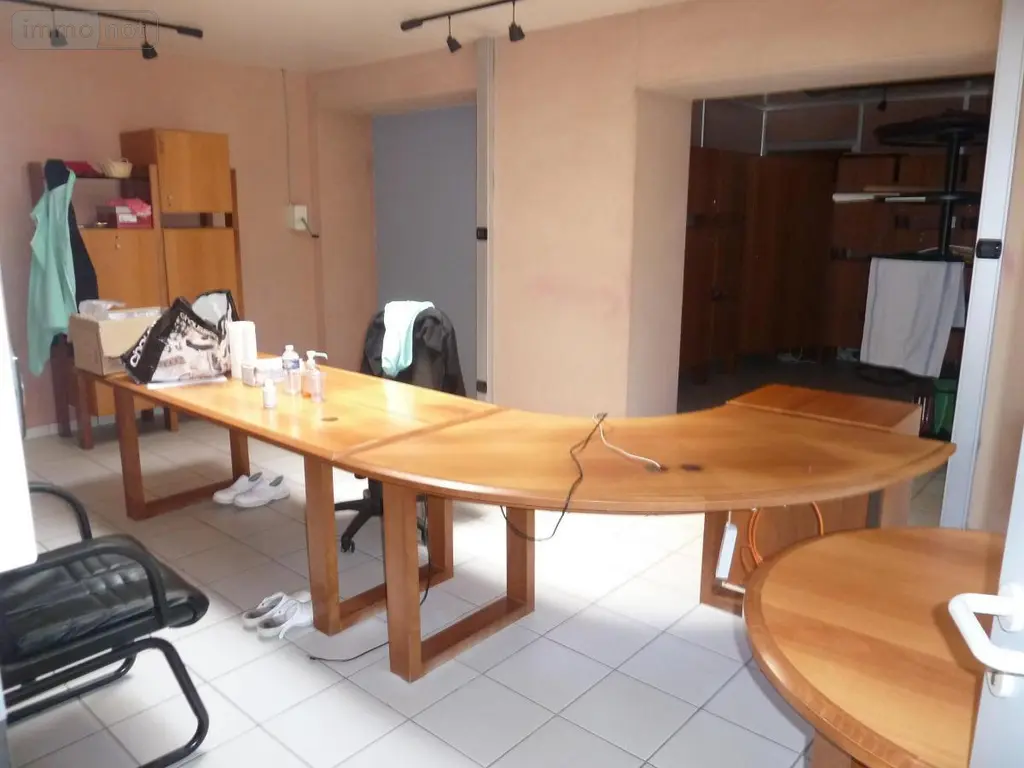 Location fonds et murs commerciaux Féchain 59247 Nord 59 1900 m2 25 pièces 4000 euros 59083-L1683 024