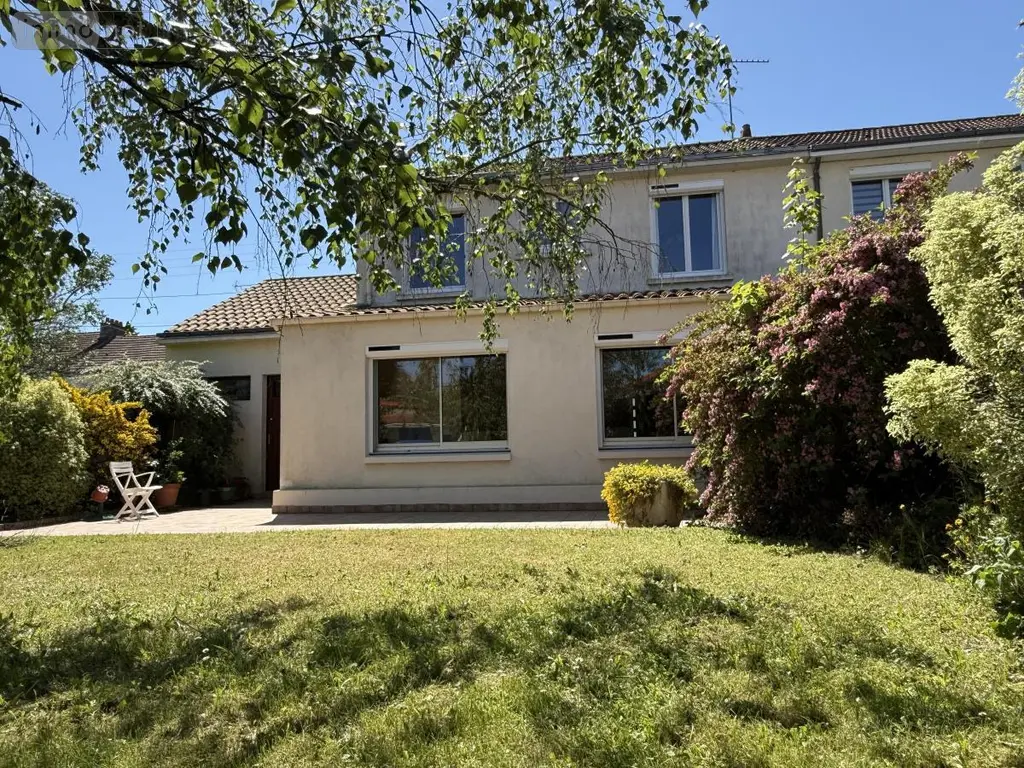Maison a vendre Cholet 49300 Maine-et-Loire 49 121 m2 6 pièces 178160 euros 49058-1486 005