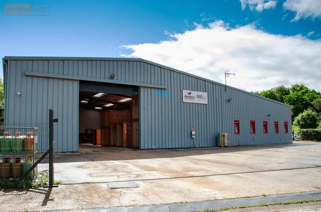 Fonds et murs commerciaux a vendre Auxerre 89000 Yonne 89 865 m2 499000 euros 02002-334 002