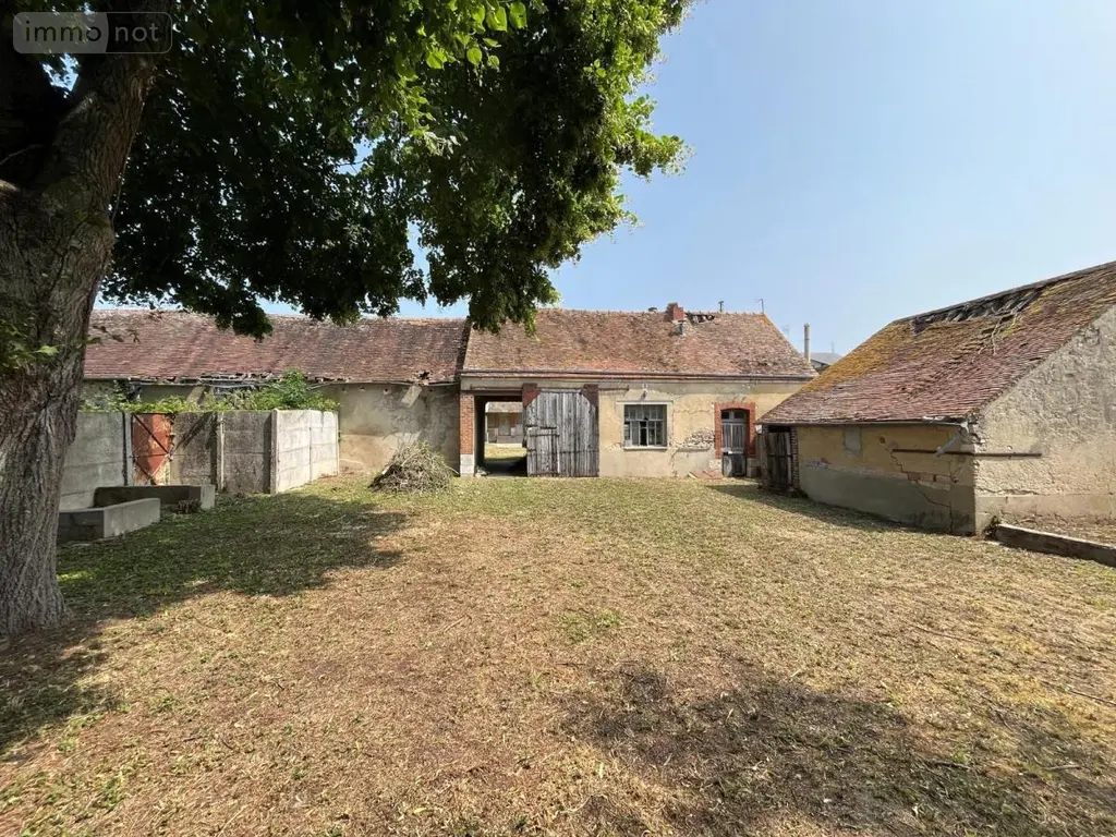 Fonds et murs commerciaux a vendre Corquilleroy 45120 Loiret 45 350 m2 5 pièces 126800 euros 45051-487 011