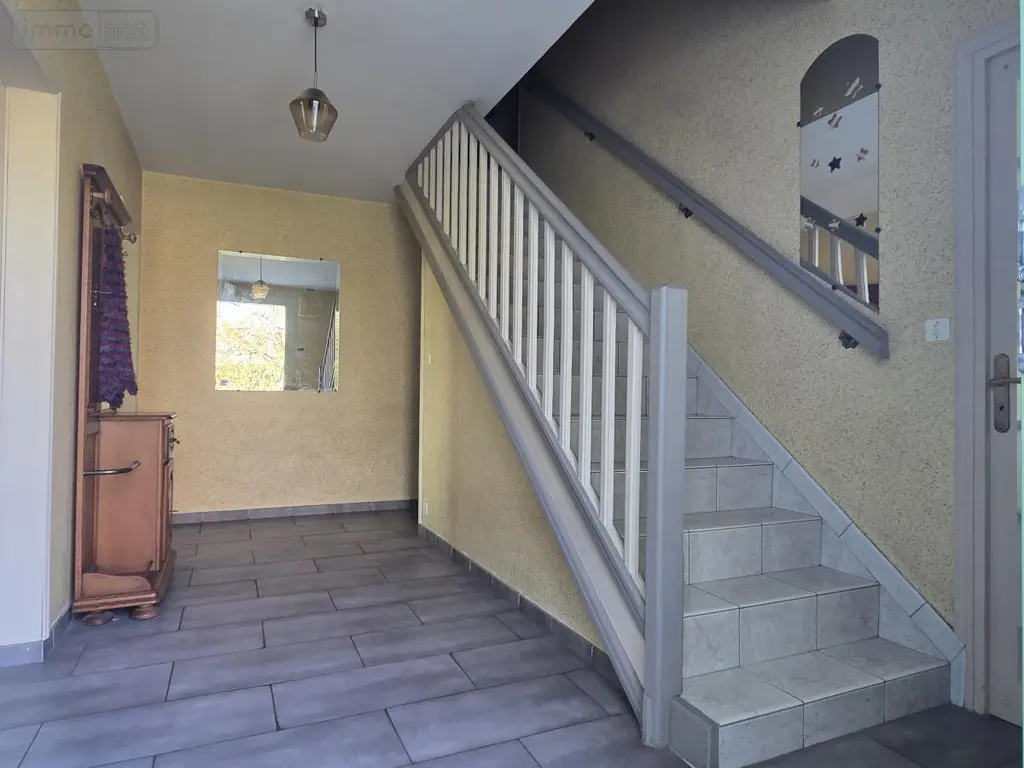 Maison a vendre Château-Gontier-sur-Mayenne 53200 Mayenne 53 143 m2 7 pièces 260500 euros 53073-1789 011
