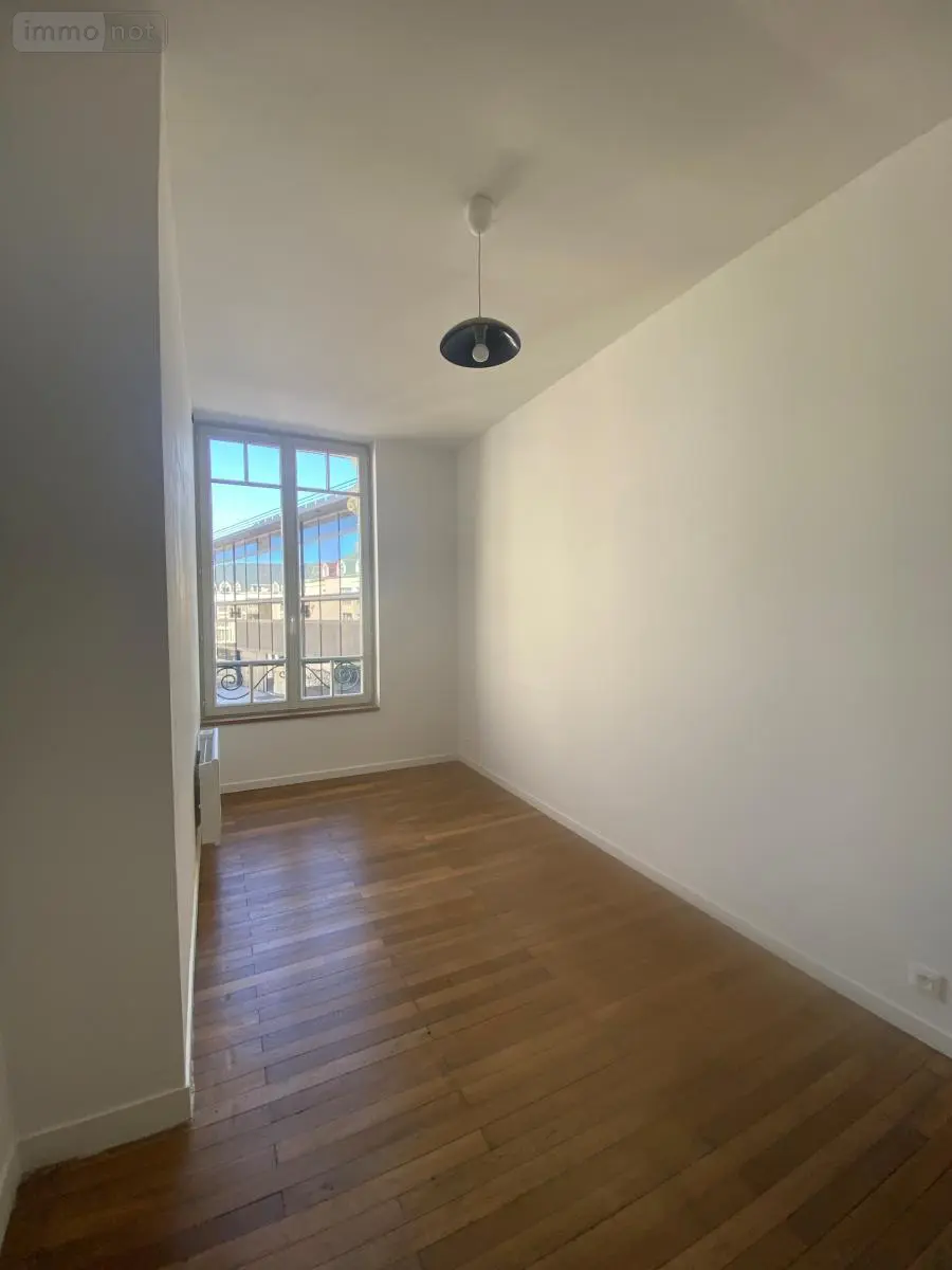 Location appartement Angers 49000 Maine-et-Loire 49 18 m2 550 euros 49009-L124 001