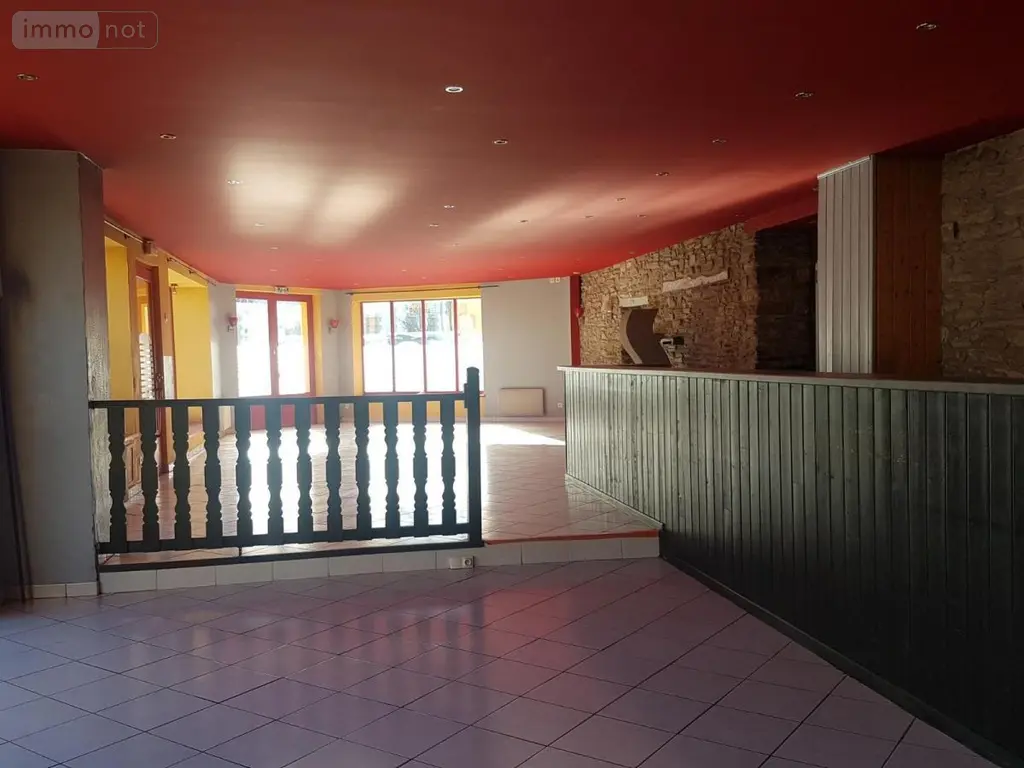 Fonds et murs commerciaux a vendre Gourin 56110 Morbihan 56 200 m2 131102 euros 56071-2677 004