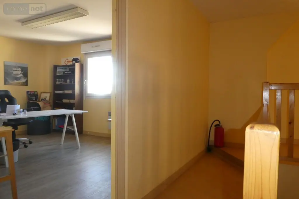 Fonds et murs commerciaux a vendre Plouigneau 29610 Finistère 29 154 m2 145700 euros 29096-753 007