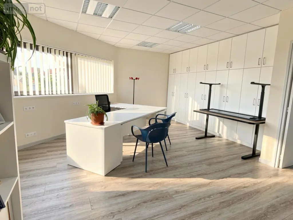 Location fonds et murs commerciaux Saint-Martin-des-Champs 29600 Finistère 29 105 m2 1571 euros 29107-L90 003