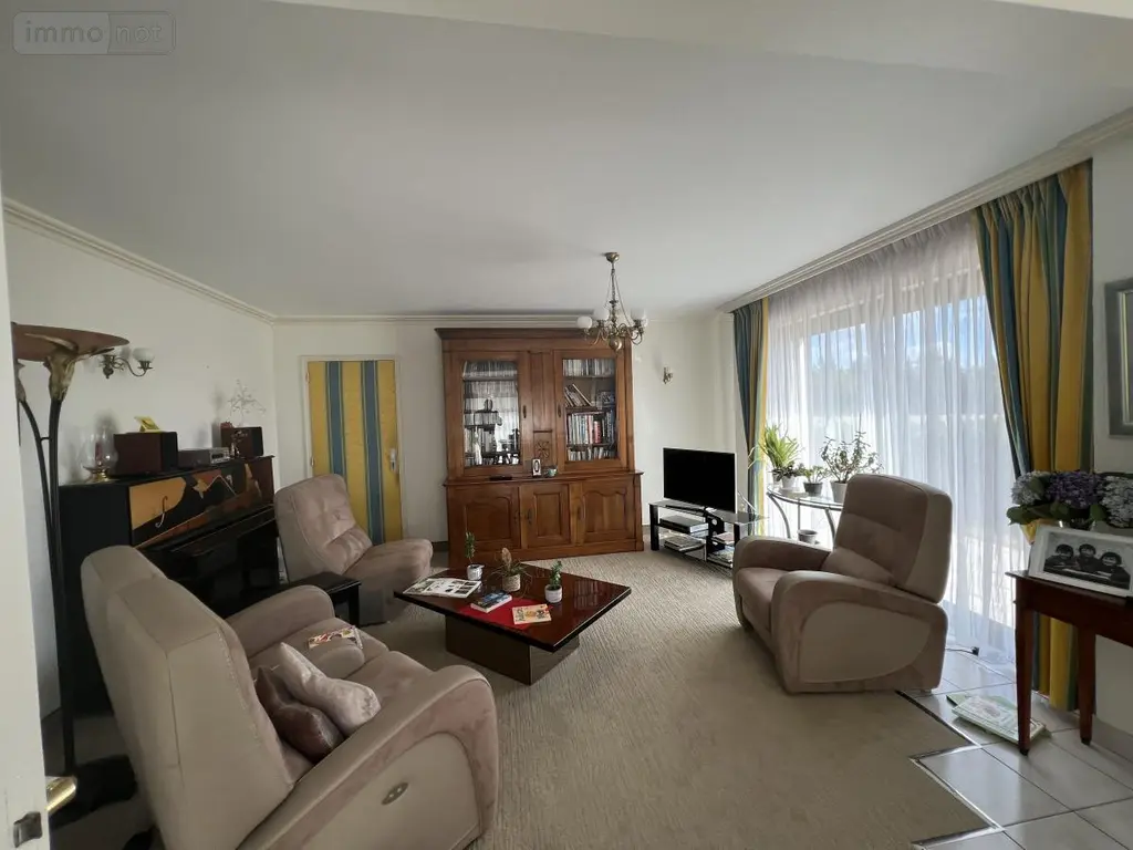Maison a vendre Taupont 56800 Morbihan 56 174 m2 8 pièces 327480 euros 56044-1541 005