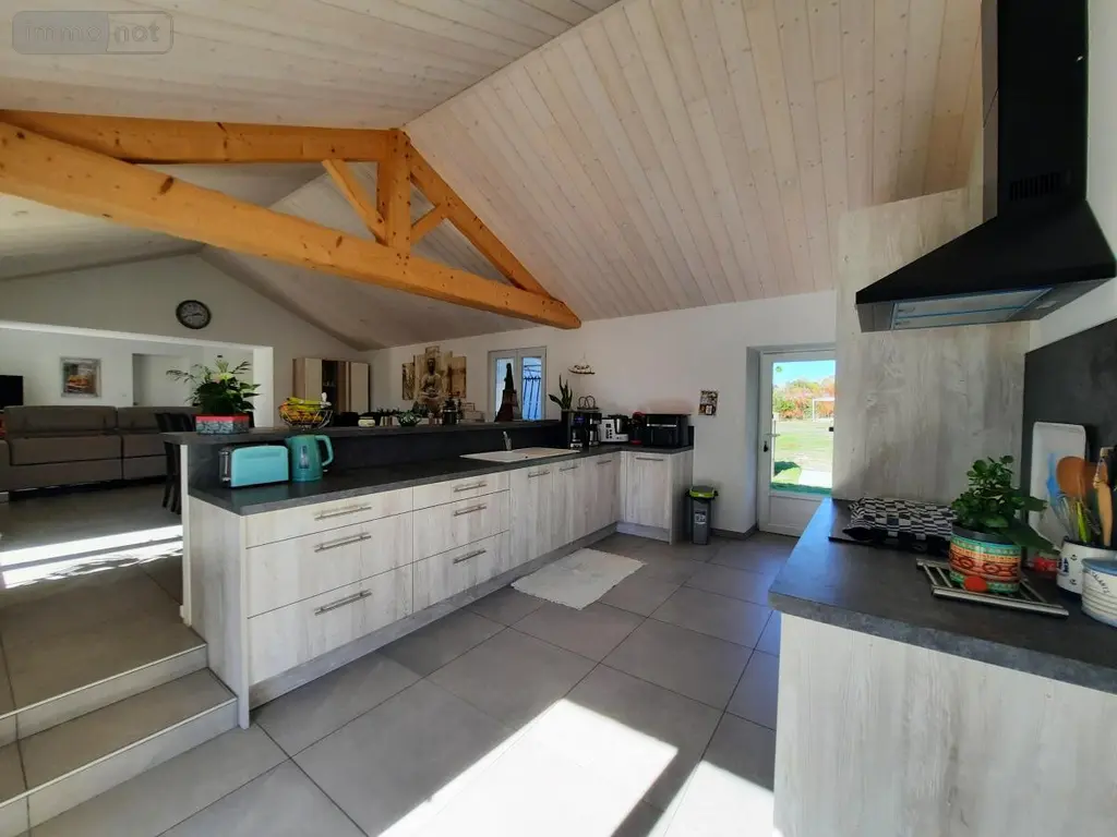 Maison a vendre Saint-Jean-de-Monts 85160 Vendée 85 122 m2 6 pièces 210600 euros 85091-5238 007