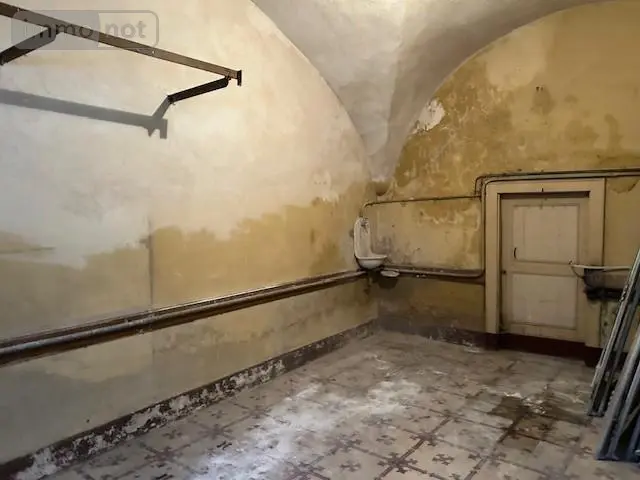 Appartement a vendre Thiers 63300 Puy-de-Dôme 63 208 m2 8 pièces 79000 euros 63022-42 021
