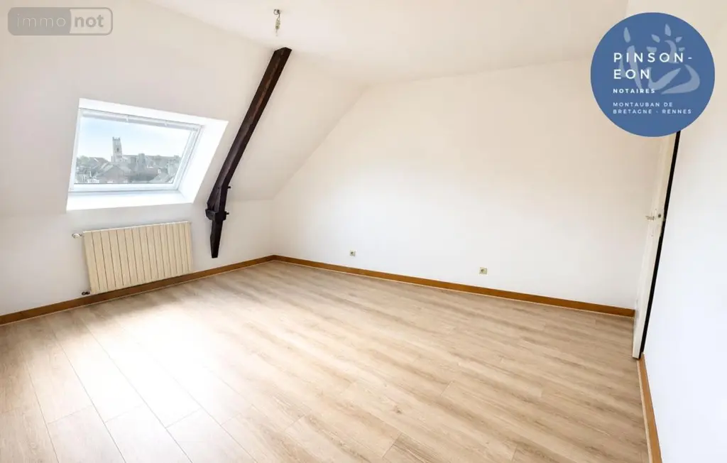 Immeuble de rapport a vendre Montauban-de-Bretagne 35360 Ille-et-Vilaine 35 250 m2 369920 euros 35056-1700 005