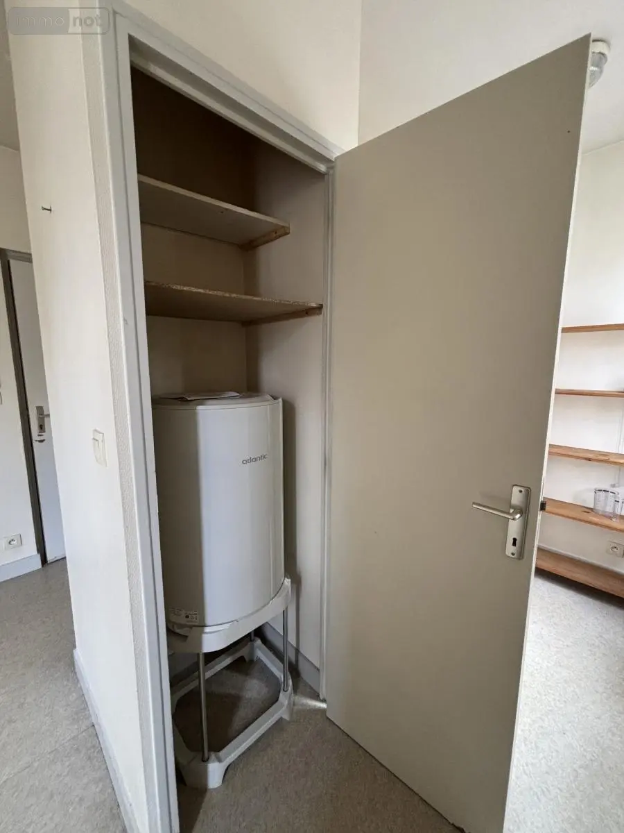 Location appartement Rennes 35000 Ille-et-Vilaine 35 24 m2 1 pièce 420 euros 35018-L1311 011