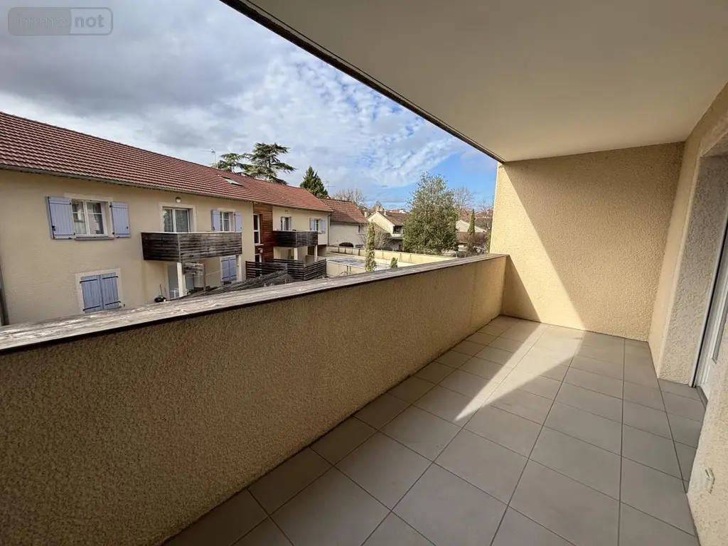 Appartement a vendre Crémieu 38460 Isère 38 73 m2 3 pièces 251000 euros 01037-906 018