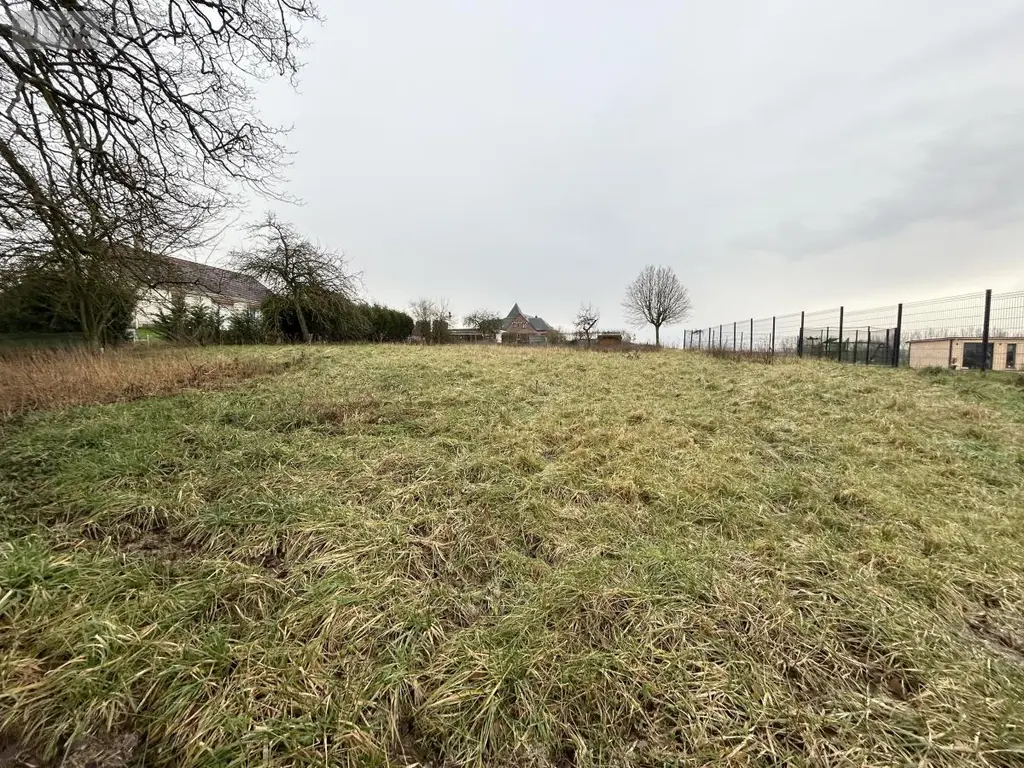 Terrain a batir a vendre Louvencourt 80560 Somme 80 31000 euros 80121-2606 001