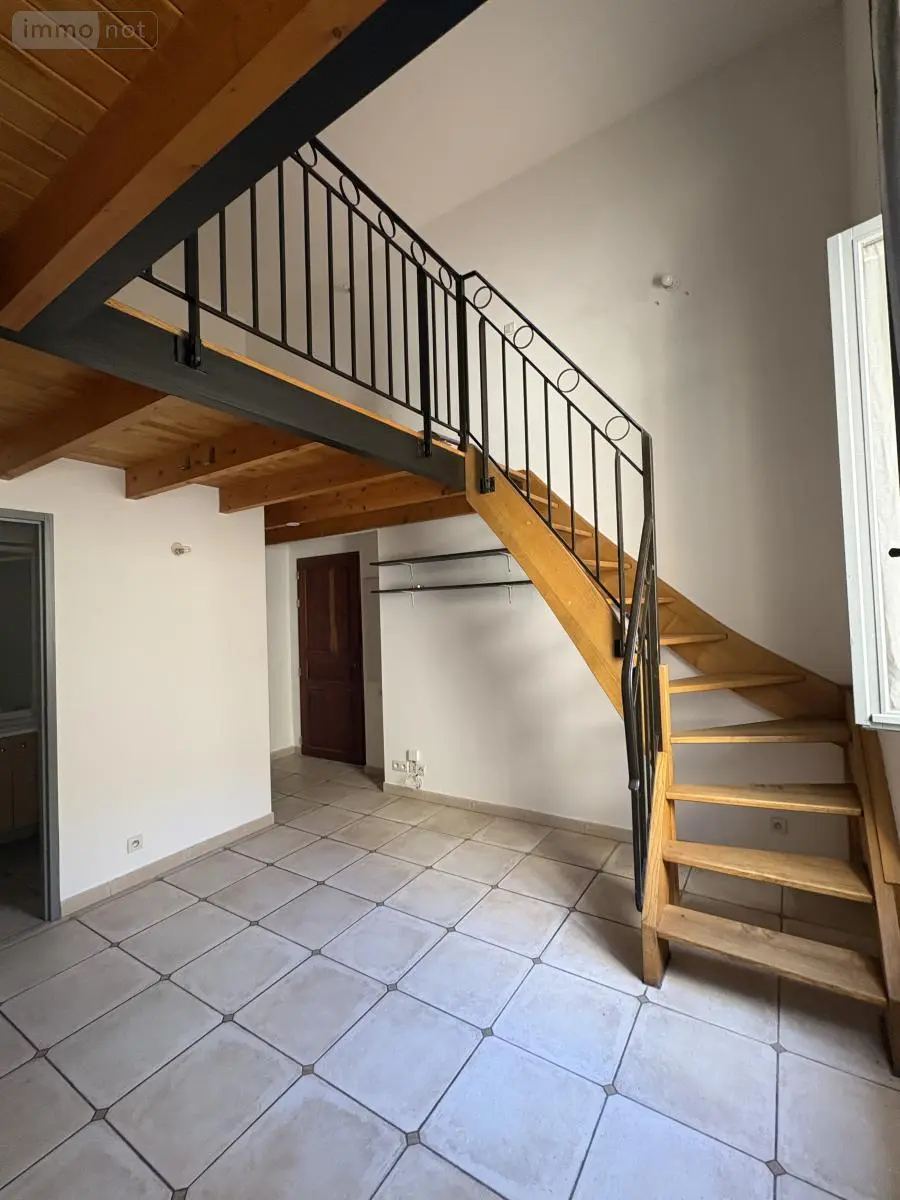 Appartement a vendre Forcalquier 04300 Alpes-de-Haute-Provence 04 28 m2 1 pièce 92200 euros 04022-140 003