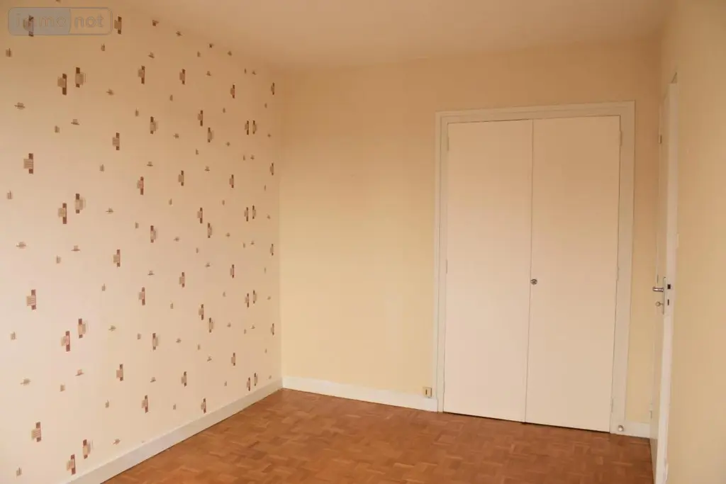 Location appartement Bourg-en-Bresse 01000 Ain 01 85 m2 4 pièces 940 euros 01065-L421 006