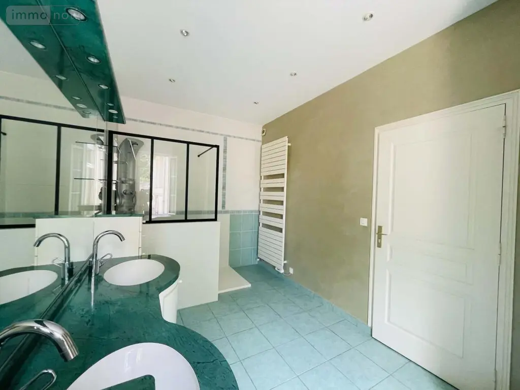 Maison a vendre Varrains 49400 Maine-et-Loire 49 230 m2 5 pièces 374385 euros 49075-668 017