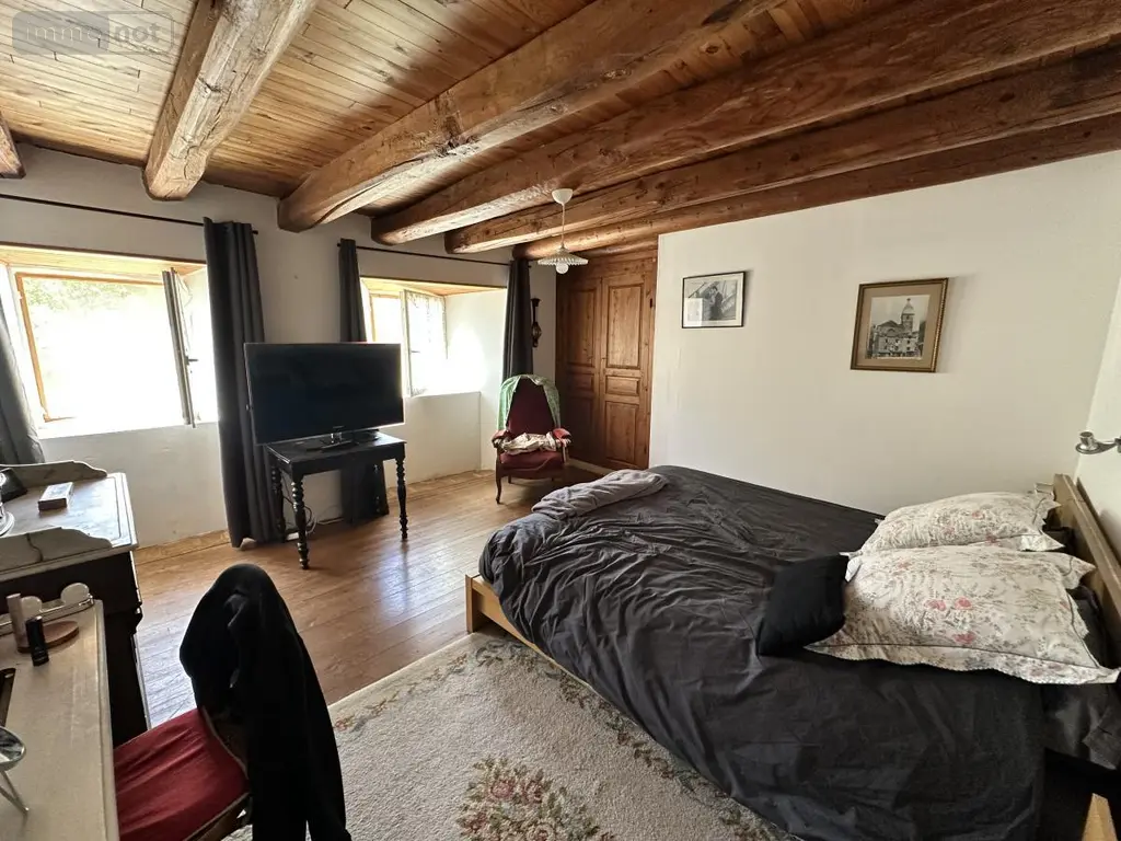Maison a vendre Neuvéglise-sur-Truyère 15260 Cantal 15 200 m2 245000 euros 15046-47 007