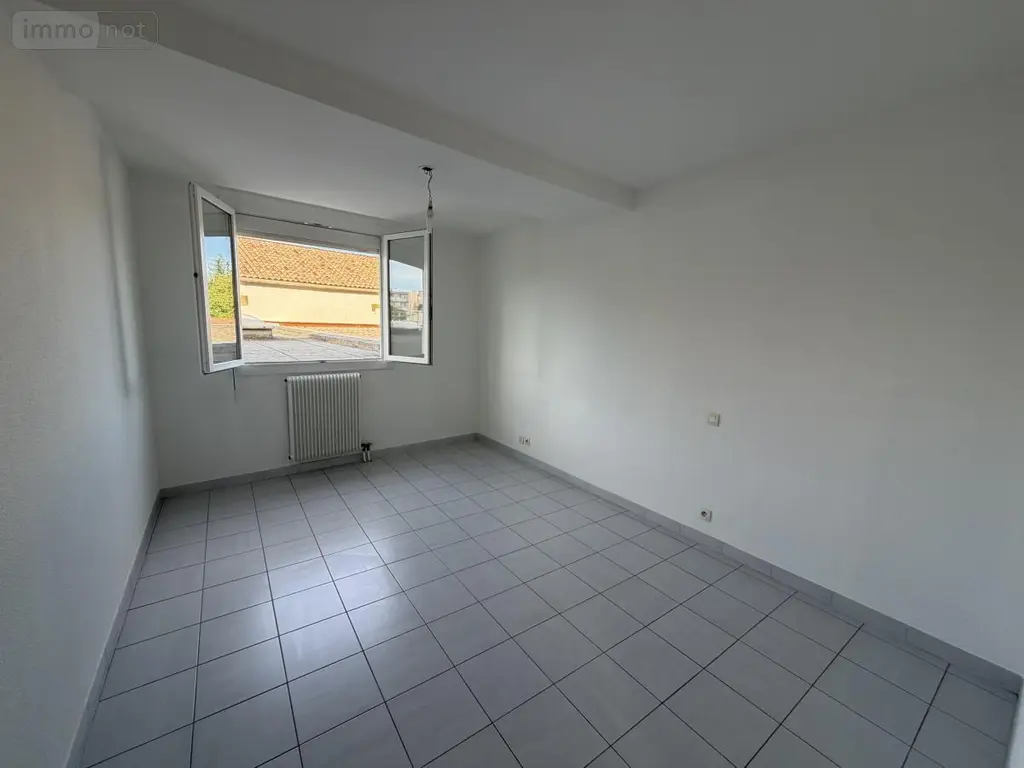 Location appartement Pierrelatte 26700 Drôme 26 65 m2 750 euros 26060-L122 008