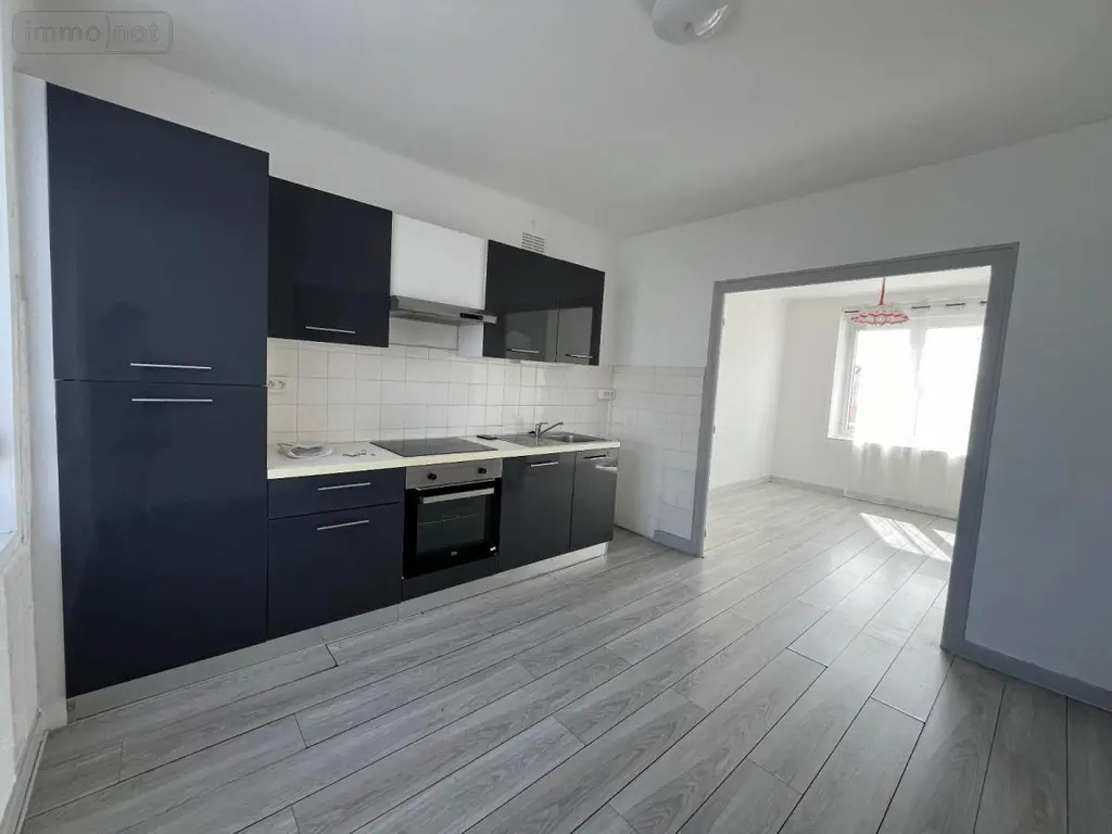 Maison a vendre Callac 22160 Côtes-d'Armor 22 110 m2 6 pièces 136500 euros 29066-3826 004